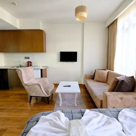 Houses Saw فندق اسطنبول