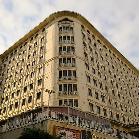 Houses Saw اسطنبول